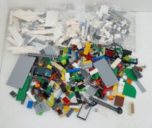 Lotto 1 kg di Mattoncini Costruzioni LEGO misti vari pezzi forme misure e colori. Come da immagine