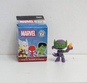 Funko Mystery Minis: Marvel GREEN GOBLIN Vinyl Bobble-Head Action Figure. Funko