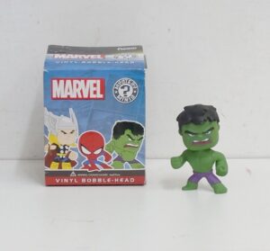 Funko Mystery Minis: Marvel HULK Vinyl Bobble-Head Action Figure. Funko