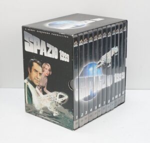 Spazio 1999. Prima Stagione 1 Completa (Episodi 1-24) (12 DVD) con Cofanetto. Versione da edicola. DVD in Italiano