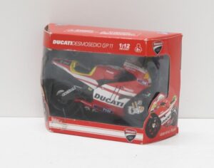 Ducati Desmosedici Rossi 46" Gp11, Scala 1:12, Die Cast Action Figure Newray