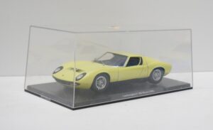LAMBORGHINI P400 Miura (1968) Modellino 1:24. Die Cast