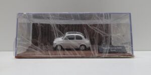 Diorama Fiat 500 – Fiat Nuova 500 Eco Bianca decappottabile – Hachette scala 1:43