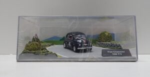 Diorama Fiat 500 - Fiat Giannini 500 TV nera - Hachette scala 1:43