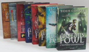 Artemis Fowl. Saga Completa n. 8 volumi di Eoin Colfer ed. Mondadori