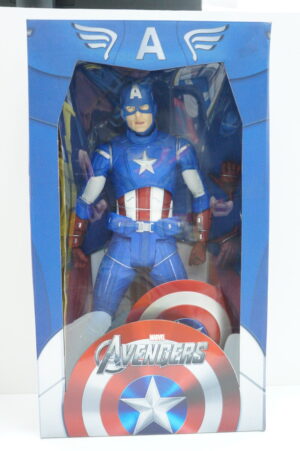 MARVEL CAPTAIN AMERICA Scala 1:4 NECA