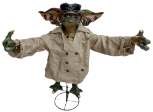 Gremlins 2 Flasher Gremlin Stunt Puppet Scala 1:1 Personaggio h65cm gomma con stand Neca Action figure