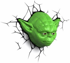 STAR WARS: YODA Lampada da Parete - Luce a LED con spegnimento Automatico e Adesivo per Fissaggio al Muro TruffleShuffle