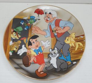 Pinocchio (1940). Cartoon Classics Collectable. Piatto - Plates Disney in Ceramica da Collezione. Kenleys Ltd
