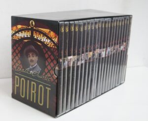 Poirot Agatha Christie. Stagione 9-13 Complete. Cofanetto con n. 21 (dal n. 31 al n. 51) DVD. Versione da edicola