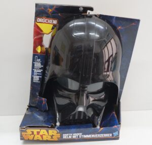 Elmetto Casco di Darth Vader Star Wars TEDESCO (lingua audio tedesco). 2013 Hasbro