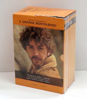 Il Il Giovane Montalbano. Prima Stagione 1 Completa. (Episodi 1-6) con n. 6 DVD in Italiano con Cofanetto. Versione da edicola