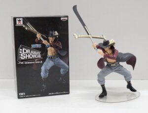One Piece - Drakul Mihawk. Dramatic Showcase 7th season vol. 2. Action Figure NON COMPLETA. Banpresto