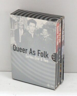 Queer As Folk. Stagione 1 e 2 Complete con n. 3 DVD in Inglese. Edizione Regno Unito. Con Cofanetto in Cartoncino