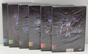 The X-Files Collection. Season Eight. Stagione 8 Completa. Episodi 1-21 con n. 6 DVD in Italiano. Versione da edicola