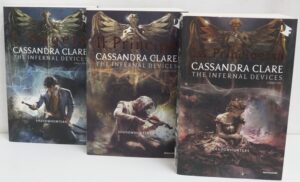 Shadowhunters. The infernal devices. Le Origini di Clare, Cassandra. Prequel di Shadowhunters Trilogia Completa ed. Mondadori