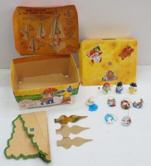 Kinder Sorpresa: Il mio Albero di Natale. Collezione anno 2001 come da foto. Ferrero