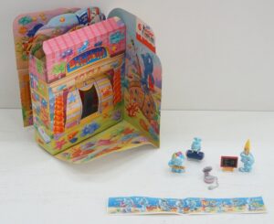 Kinder Sorpresa - Balenotti - Playset in cartoncino + 4 sorpresine - 2002 Ferrero