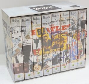 The Beatles Anthology - Versione sottotitolata in Italiano (8 VHS) con Cofanetto