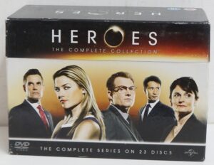 Heroes: The Complete Collection. Seasons 1-4 con n. 23 DVD Edizione Regno Unito PAL Regione 2, Lingua Inglese