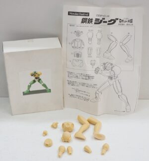 Jeeg Robot d'Acciaio. Model Kit da Montare e Colorare. Scultore Hitoshi Hayami
