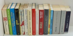 Lotto n. 16 Libri di Politica e Società di Autori Vari. Lotto come da immagine