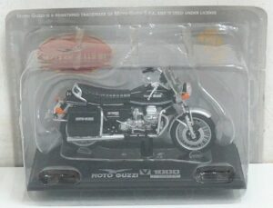 Moto Guzzi V 1000 Convert. Modellino Moto Scala 1:24 Die Cast. Versione da edicola. Hachette