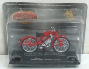 Moto Guzzi Motoleggera. Modellino Moto Scala 1:24 Die Cast. Versione da edicola. Hachette