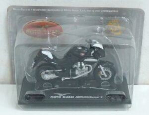 Moto Guzzi 1200 Sport. Modellino Moto Scala 1:24 Die Cast. Versione da edicola. Hachette