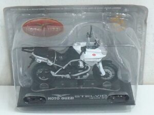 Moto Guzzi Stelvio 1200 4V. Modellino Moto Scala 1:24 Die Cast. Versione da edicola. Hachette