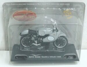 Moto Guzzi Quattro Cilindri 500. Modellino Moto Scala 1:24 Die Cast. Versione da edicola. Hachette