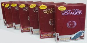 Star Trek Voyager. Stagione da 1 a 7 Complete (Episodi 172) (48 DVD) con Cofanetti Capsule Box. DVD in Italiano
