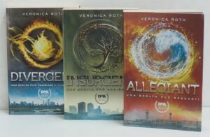 Divergent, Allegiant, Insurgent di Veronica Roth. Trilogia Completa ed. De Agostini Best