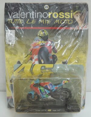 Yamaha YZR M1 - 46 Assen 2007 - Modellino Die Cast Scala 1:18 - Valentino Rossi Tutte le mie Moto - Fabbri