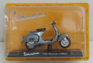 Piaggio Vespa 125 Nuova (1965). Modellino Die Cast Scala 1:18. Vespa Collection Senza Fascicolo. Fabbri
