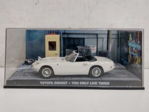 Toyota 2000GT - 007 You only live twice 1:43 Modellino Model car Die Cast - James Bond (Si vive solo due volte)