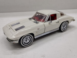  Chevrolet Corvette (1963) Franklin Mint B11C593 Scala 1:24 Modellino Model car Limited Edition