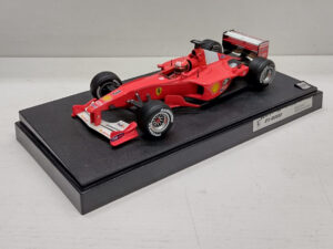Ferrari F1-2000 Michael Schumacher #3 Hot Wheels Mattel 26737 1:18 Modellino Model car Rosso