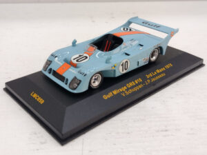 Gulf Mirage GR8 IXO LMC059 3rd 24h Le Mans 1975 1:43 #10 Schuppan/Jausseau Modellino Model car Azzurro Arancione