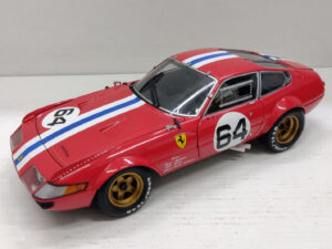 Ferrari 365 GTB/4 Kyosho Daytona 1977 1:18 TPaul Newman #64 DANNEGGIATO Modellino Model car Rosso