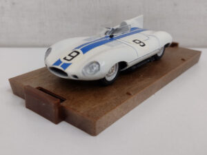 Jaguar D-Type HP260 BRUMM R130 24h LeMans 1954-1960 1:43 #9 Modellino Model car Bianco