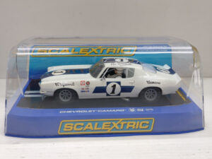 Slot Car Chevrolet Camaro Scalextric C2896 1970 1:32 #1 Signed Autografo Vic Elford Modellino Model car Bianco Blu