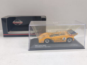McLaren M8F Minichamps 530714305 Can Am Series 1971 1:43 #5 Hulme Modellino Model car Giallo