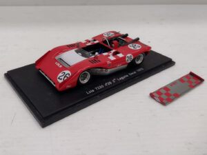 Lola T220 Spark S1132 3rd Laguna Seca 1970 1:43 #26 Revson DANNEGGIATO Modellino Model car Rosso