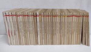 Lotto Urania n. 40 volumi - Numri compresi tra 586-1163 ed. Mondadori - Lotto come da immagine