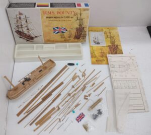 H.M.S. Bounty Fregata Inglese XVIII sec. - Mini Mamoli - Model Kit NON COMPLETO Scala 1/135
