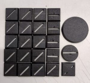 Citadel Base con fessura in plastica - Lotto 23 Pezzi per Warhammer - GW Games Workshop