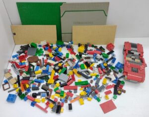 Lotto 1,5 kg di Mattoncini Costruzioni misti vari pezzi forme misure e colori - Come da immagine