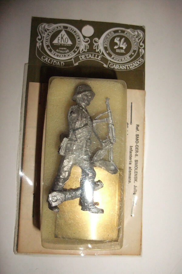 Soldatino-FANTERIA-TEDESCA-Ufficiale-con-Schmeisser-figure-EKO-Made-Spain-cod-S2-121832858200