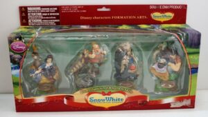 BIANCANEVE E I SETTE NANI Disney Characters Formation Arts Pvc Box Set